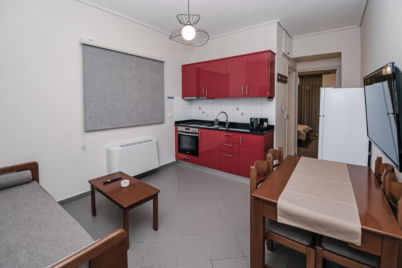 Terra Helios Suites & Studios Kyparissia Rum bild