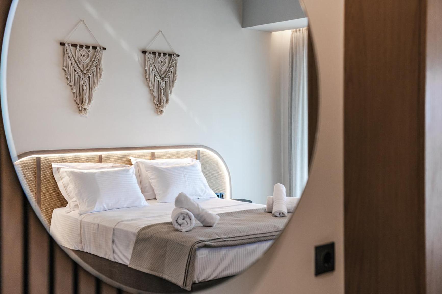 Terra Helios Suites & Studios Kyparissia Rum bild