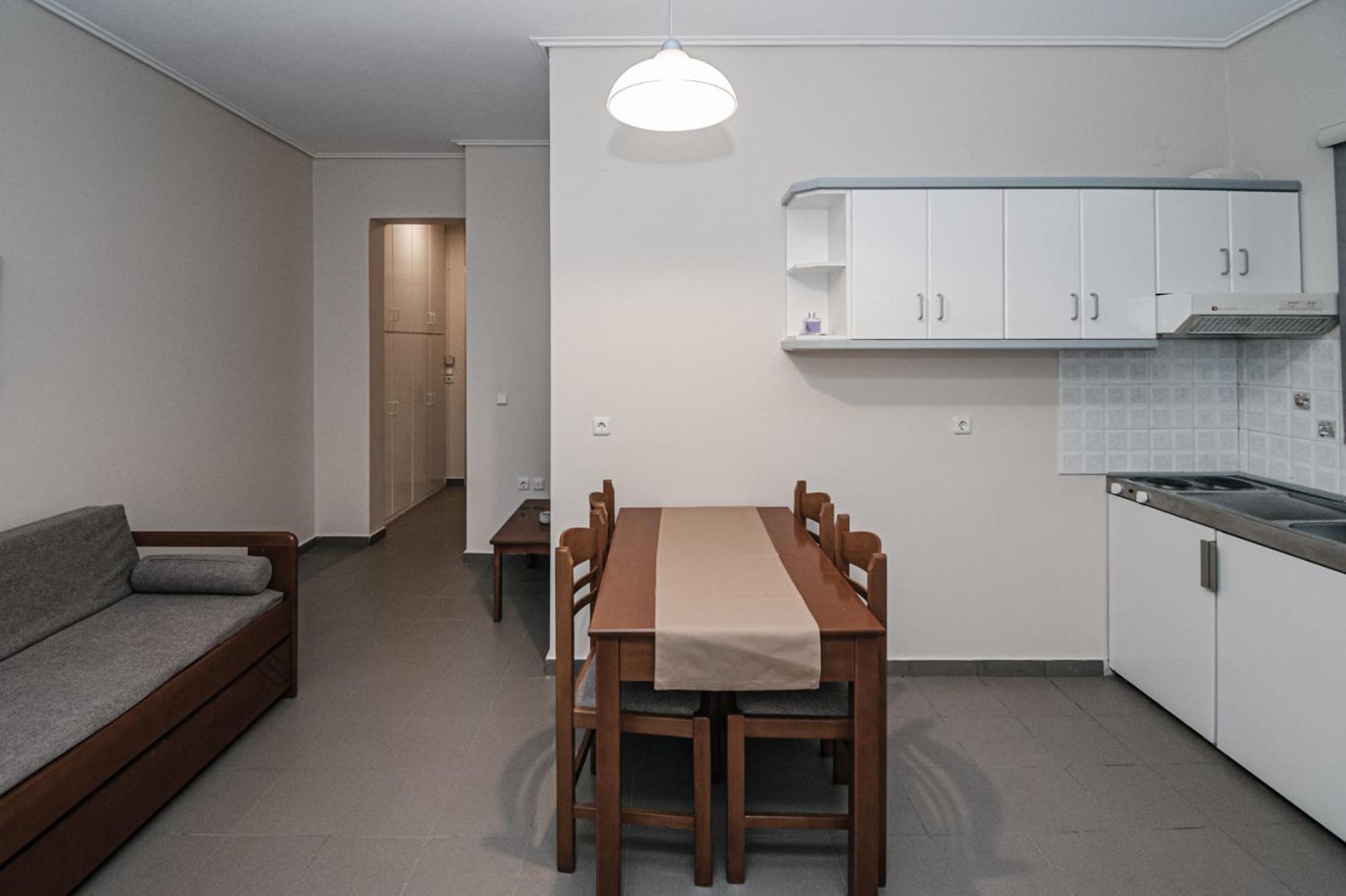 Terra Helios Suites & Studios Kyparissia Rum bild