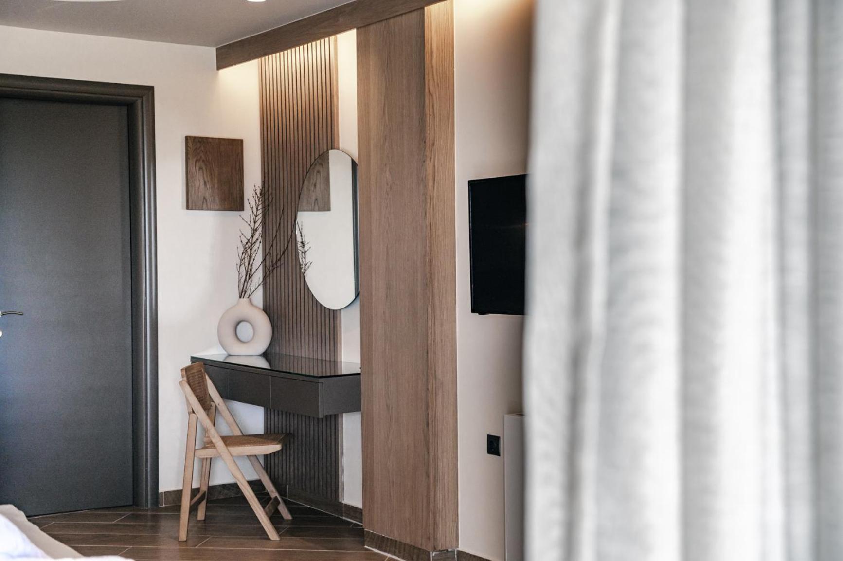 Terra Helios Suites & Studios Kyparissia Rum bild