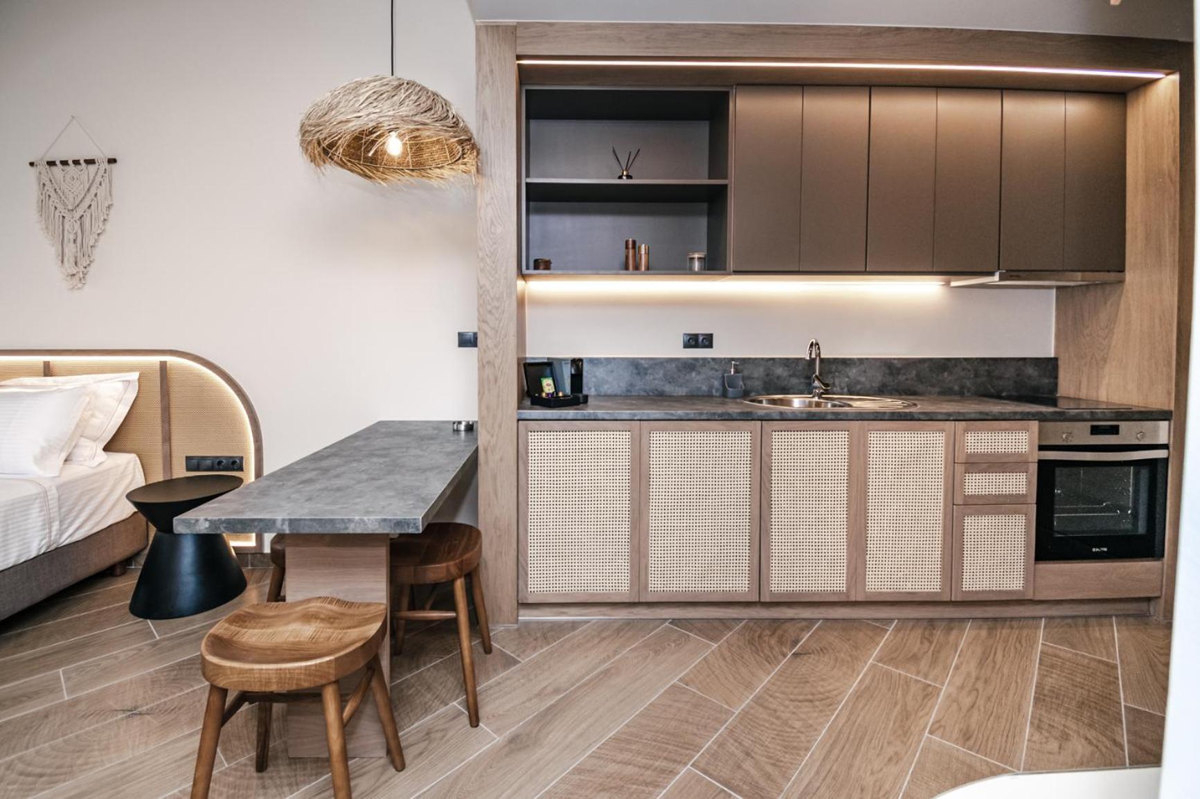 Terra Helios Suites & Studios Kyparissia Rum bild